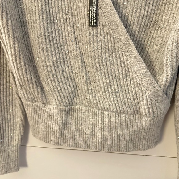 NWT SP MICHAEL STARS Laurel grey sparkle detail woman surplice Wrap rib sweater - Picture 16 of 16